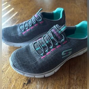 Skecher’s Slip-on Women’s Sneakers - MEMORY FOAM - SIZE 6